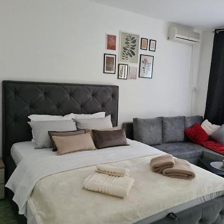 Apartman Rosemary สเวติ สเตฟาน ภายนอก รูปภาพ